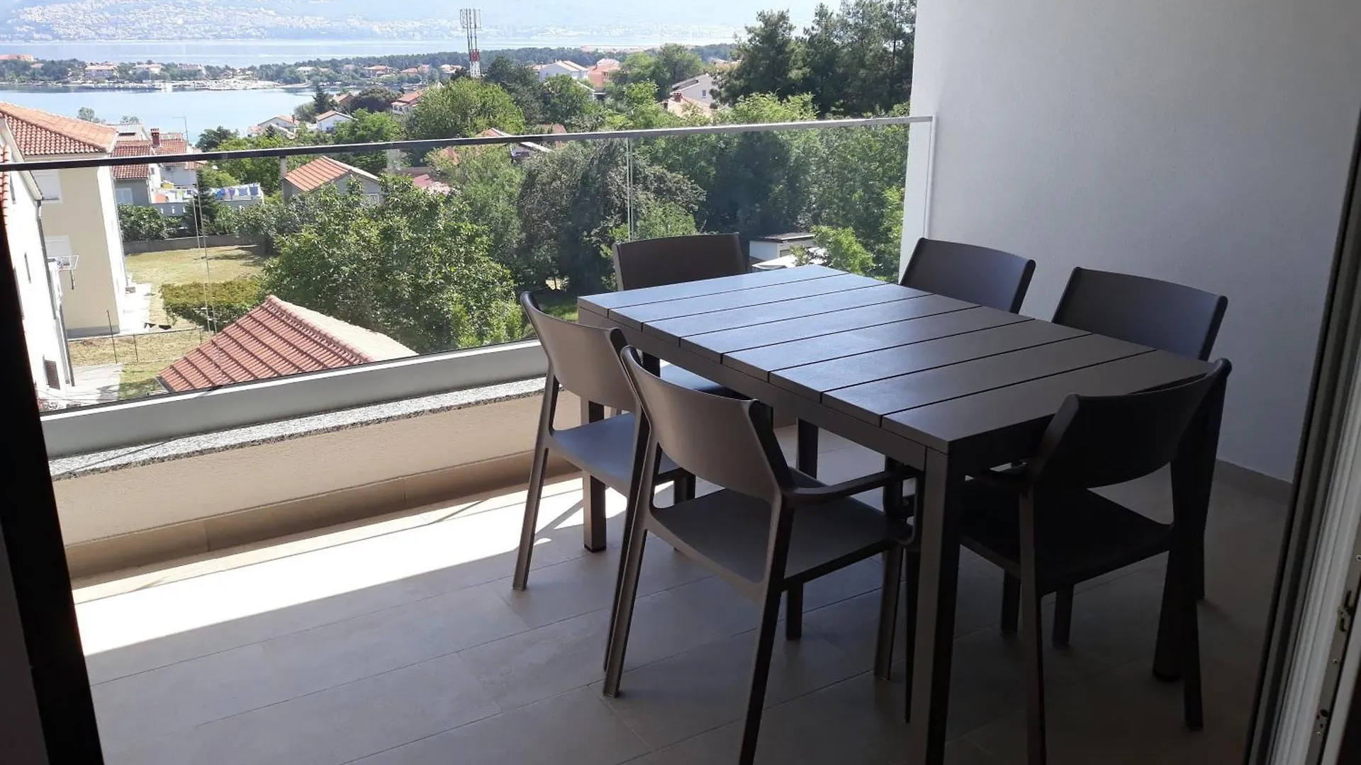 Ferienwohnung Fuer 5 Personen Ca, 68 M Sup2 In Silo, Adriakueste Kroatien Kroatische Inseln contacts